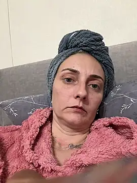 Miroslava1247 online show from April 23, 7:05 pm