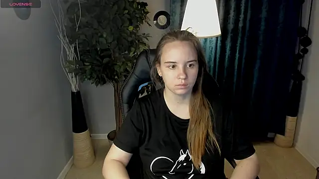 Lika 0ne online show from April 24, 11:57 am