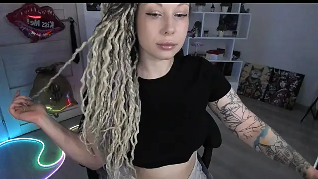 HoneySallyMoore online show from July 20, 1:52 am