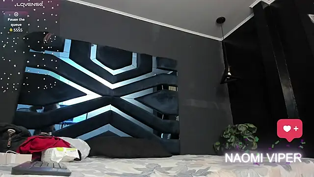 Naomii Viper online show from March 31, 11:21 am