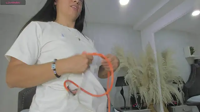 EmiliaRose  online show from April 4, 9:24 pm