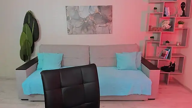 GabriellaMays online show from April 4, 5:17 am