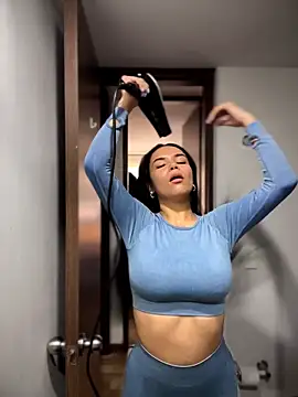 Naatalia online show from March 27, 5:13 pm