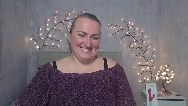 DianaMGG online show from April 15, 12:17 pm