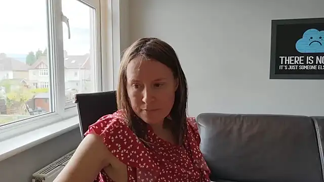eatmypie69 online show from June 12, 11:40 am