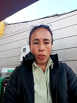 Coeur de luxure online show from April 4, 12:59 pm