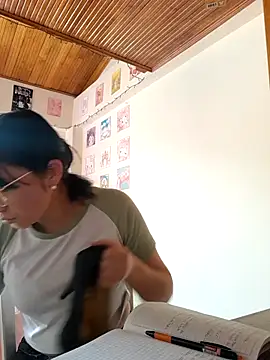 Arielle lov online show from October 22, 4:12 pm