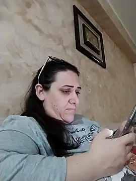 Dolcecurvy online show from April 13, 9:37 pm