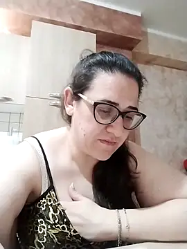 Dolcecurvy online show from April 3, 9:13 pm