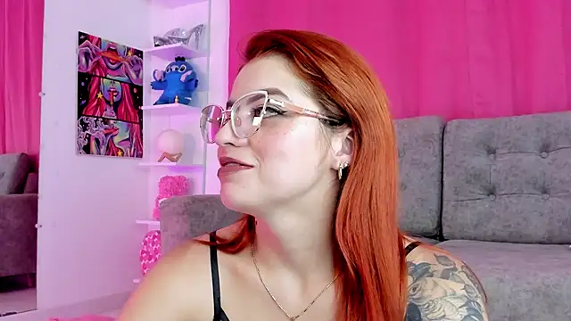 MelaniJhonson online show from April 16, 7:08 am