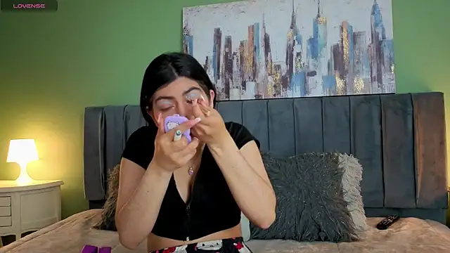 Cassie bloom online show from April 1, 4:24 am