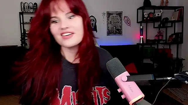 Della Ideal online show from April 11, 5:05 pm