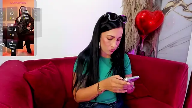 Bella williamss  online show from March 27, 7:58 pm