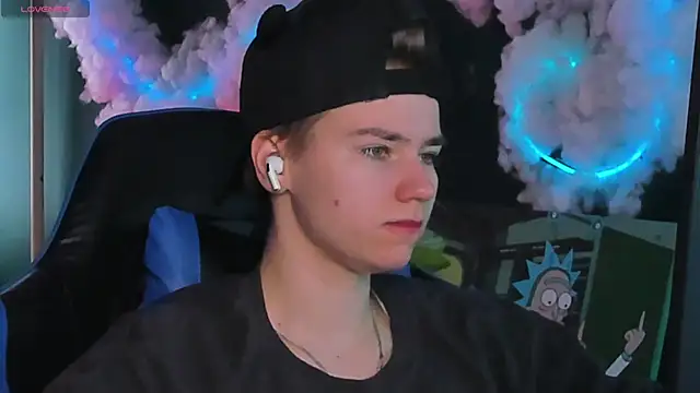 Jean Wilsons online show from March 23, 11:05 am