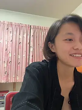 ladypaggy online show from April 2, 5:10 pm