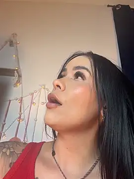 HotAlana  online show from April 7, 4:36 am