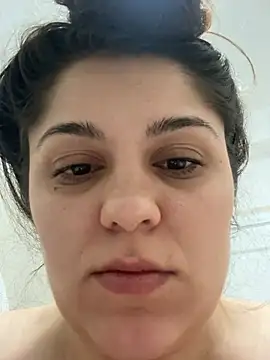 Layla- online show from March 8, 10:57 pm