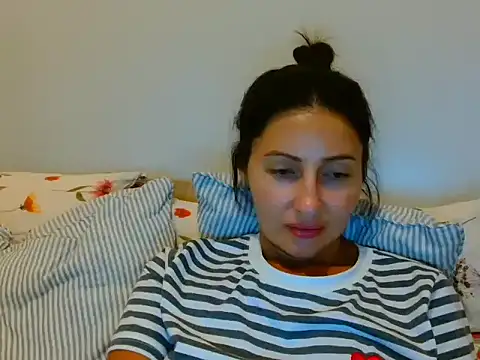 Irina9793 online show from August 7, 5:53 pm