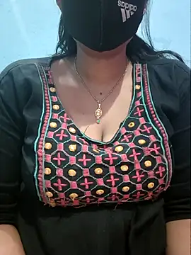 Sexyradha  online show from April 5, 9:14 pm