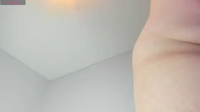 hot-nikol online show from April 12, 12:14 am