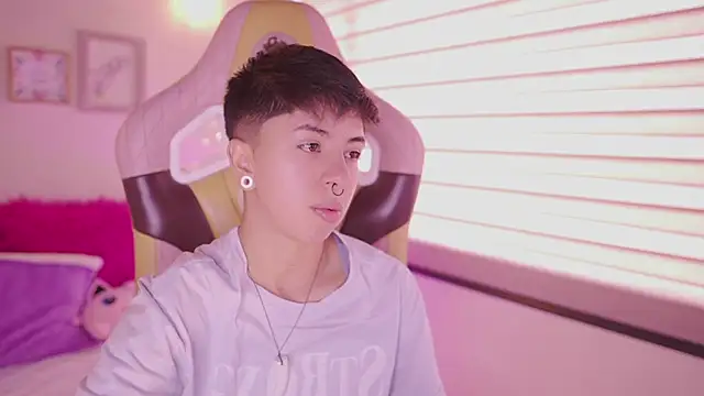 tommy blue online show from March 15, 2:41 pm