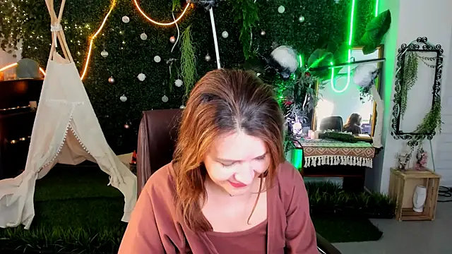 NicoleHitman online show from March 30, 5:12 pm