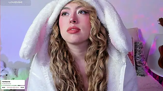 julieta cooper20 online show from March 9, 3:42 am