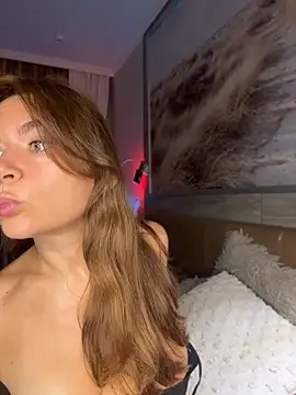 Mary Kiitty online show from July 28, 3:21 pm