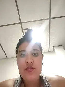 mialorents online show from March 19, 10:25 pm