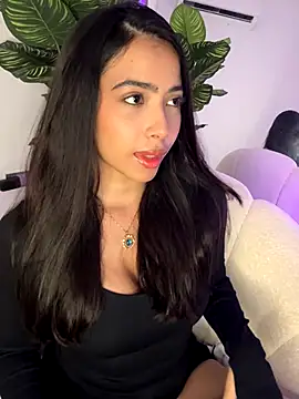  Emily Thompson  online show from October 25, 2:41 am