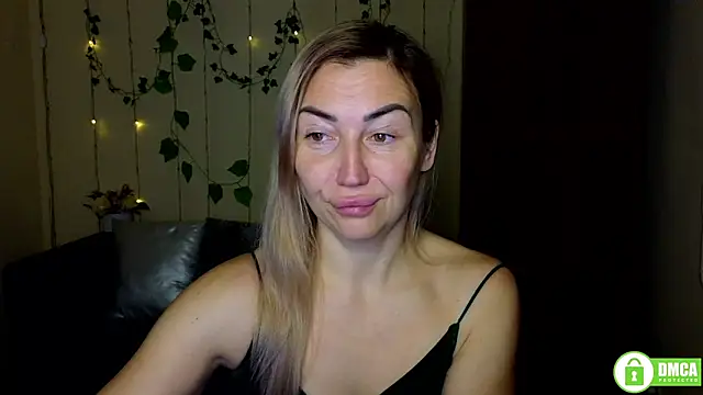 Kiss julli88I online show from January 6, 6:33 pm