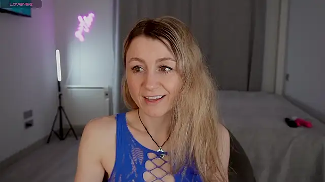   Milana     online show from March 12, 11:07 pm