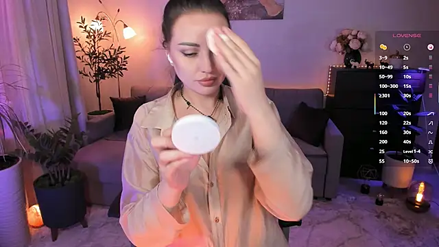 Viki Bellson online show from March 29, 7:02 pm