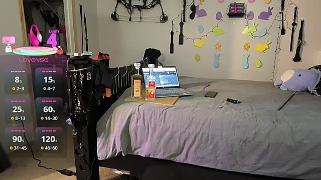 KinkyBratandDaddy online show from April 4, 2:32 am