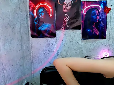 LanaTey online show from December 19, 8:23 pm