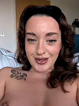 Petite Juicy Olive online show from July 10, 8:48 am