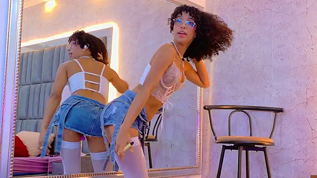 CamilaJohnston online show from March 19, 9:19 pm