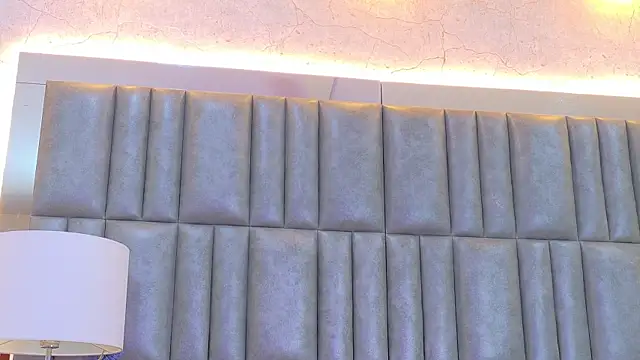 CamilaJohnston online show from May 15, 10:12 pm