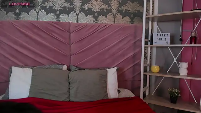 Karin Ks online show from April 14, 3:17 am