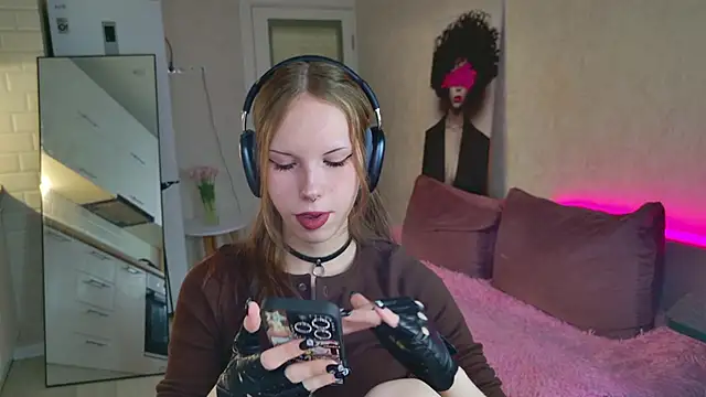 Pussy Without pussy online show from March 22, 6:25 pm