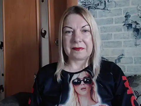 Lillia Ray online show from March 18, 8:41 am