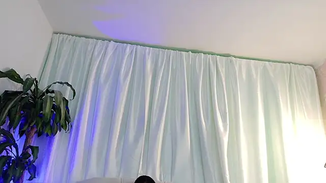 YuliethPetite online show from July 17, 12:31 pm