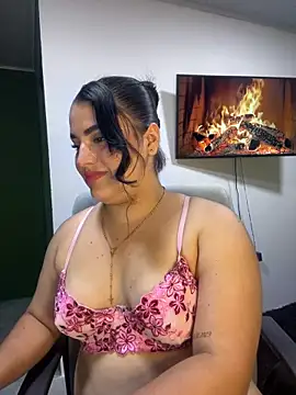 pareja curiosa19 online show from May 15, 11:40 pm
