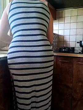 emiliemilf online show from March 2, 7:20 pm