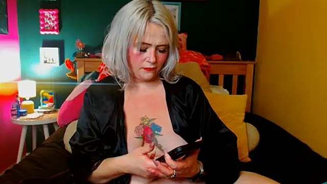 FilthyCuteOlivia online show from March 23, 9:32 pm