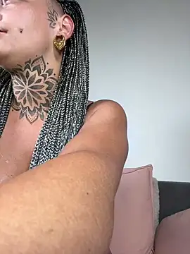 xxveraa vibe online show from May 28, 9:34 pm