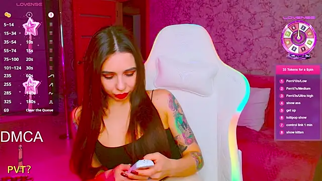 vinkiepinkie online show from April 16, 5:23 pm