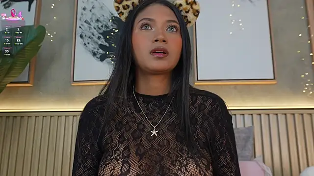 Isa Montiel online show from April 10, 8:04 pm