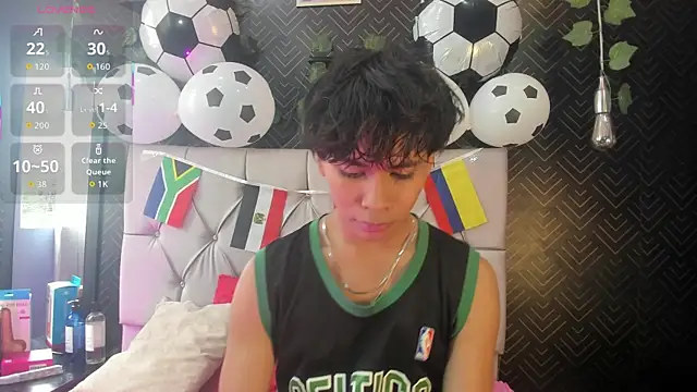 Ethan Westt online show from June 25, 7:37 pm
