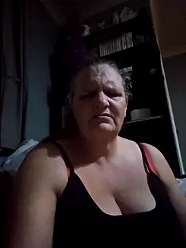 MissQueenBeex online show from September 27, 9:22 pm